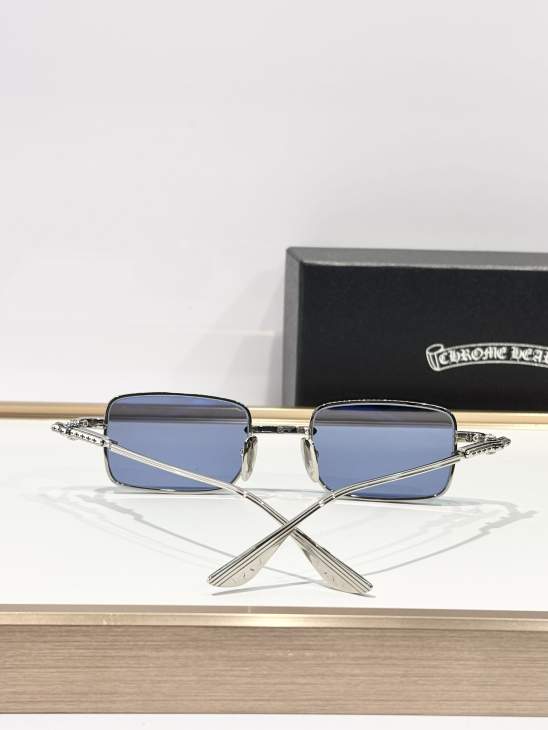 Picture of Chrome Hearts Sunglasses _SKUfw76704438fw